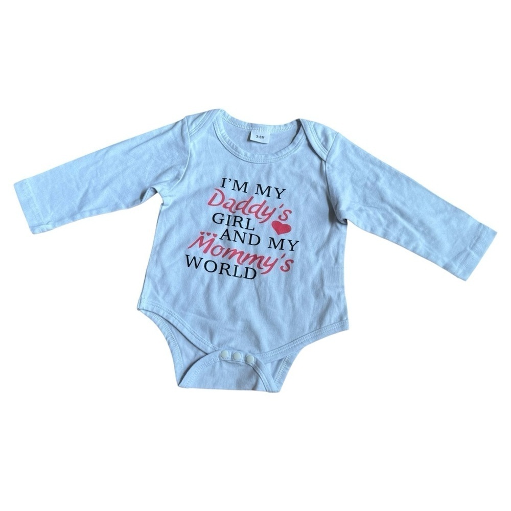 Graphic Long Sleeve Onesie Bodysuit I’m Daddy’s Girl and my mommy’s world 3-6M